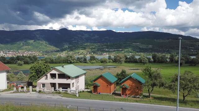 Дома для отпуска Holiday House by The Lake Плав-28